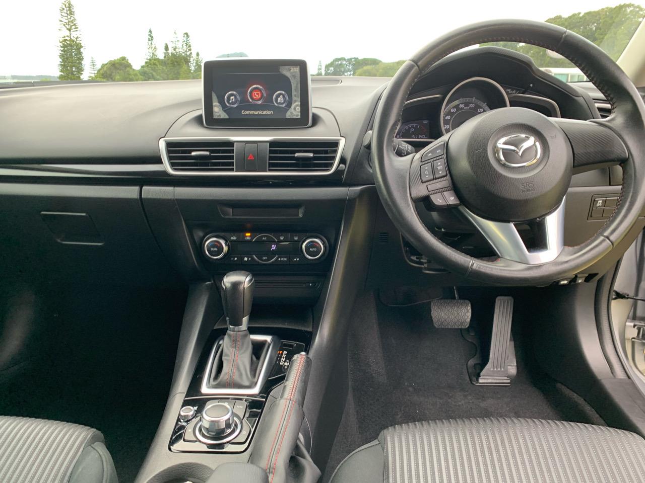 2014 Mazda AXELA