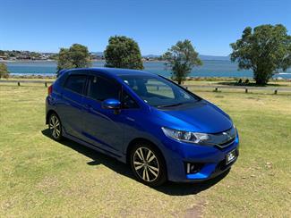 2013 Honda FIT - Thumbnail