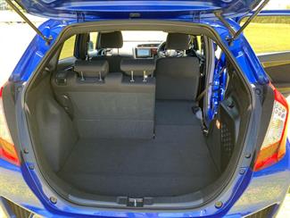 2013 Honda FIT - Thumbnail