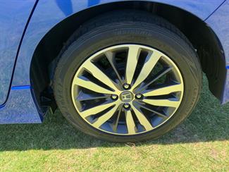 2013 Honda FIT - Thumbnail