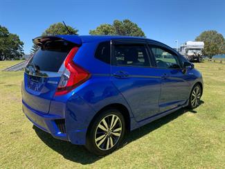 2013 Honda FIT - Thumbnail