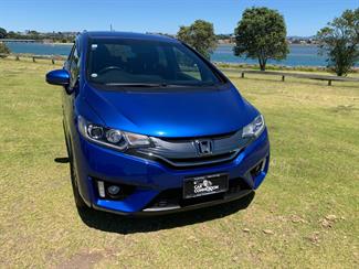 2013 Honda FIT - Thumbnail