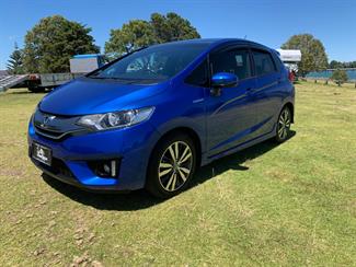 2013 Honda FIT - Thumbnail