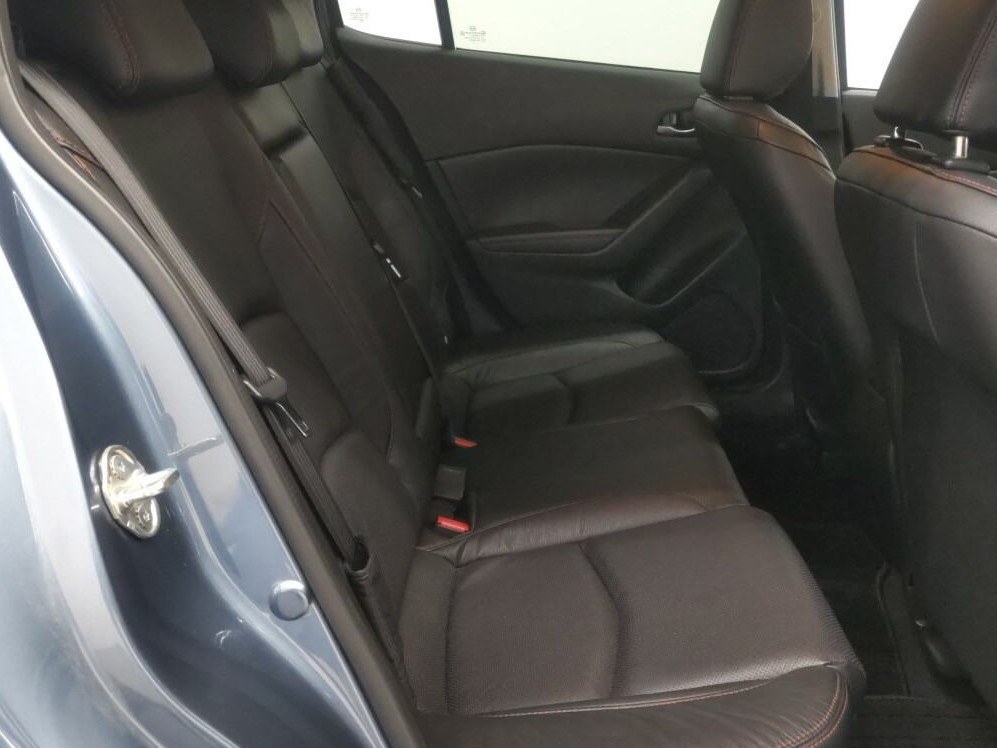 2015 Mazda AXELA