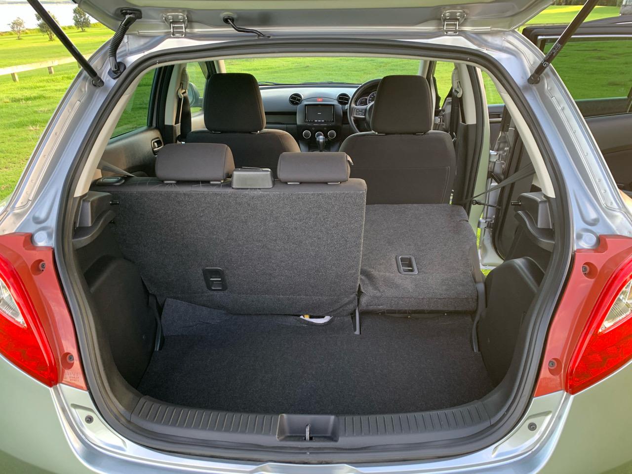 2012 Mazda DEMIO
