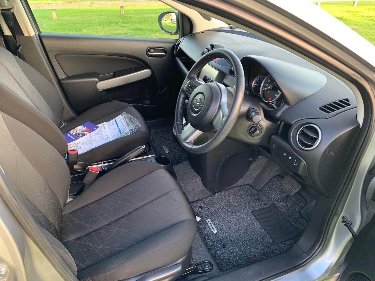 2012 Mazda DEMIO
