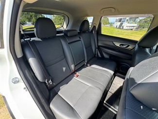 2017 Nissan X-TRAIL - Thumbnail