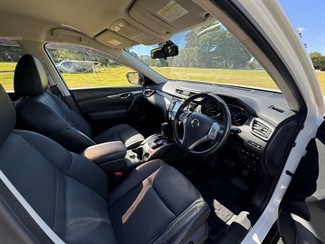 2017 Nissan X-TRAIL - Thumbnail