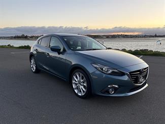 2015 Mazda Axela
