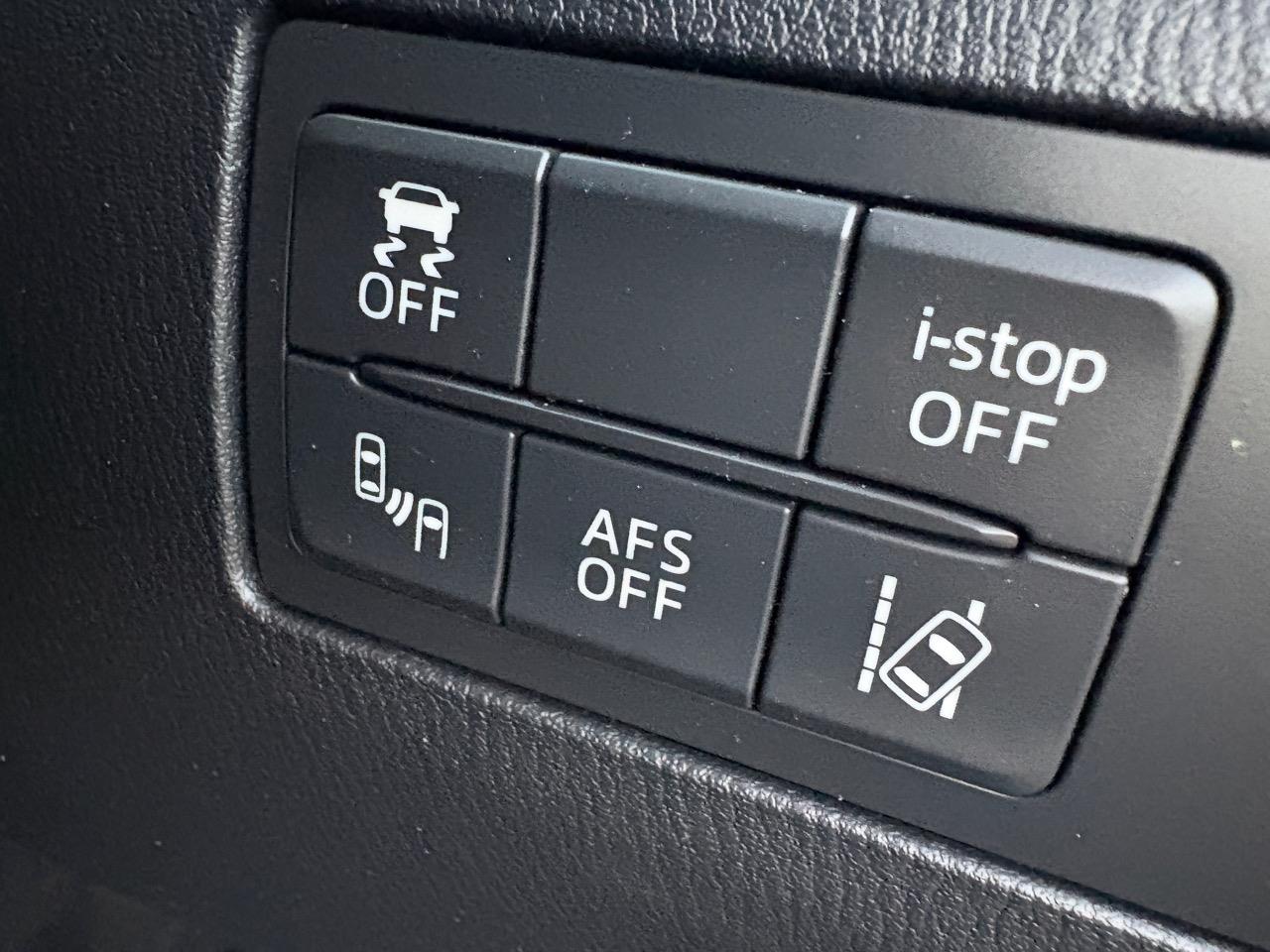 2015 Mazda AXELA