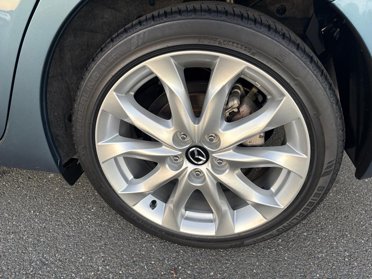 2015 Mazda AXELA