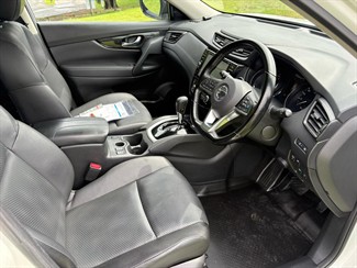 2020 Nissan X-TRAIL - Thumbnail