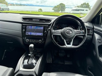 2020 Nissan X-TRAIL - Thumbnail