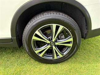 2020 Nissan X-TRAIL - Thumbnail