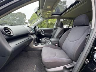 2006 Toyota Rav4 - Thumbnail