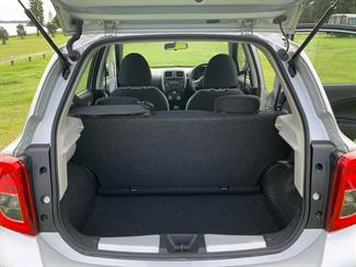 2015 Nissan March - Thumbnail