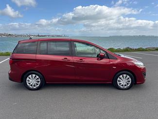 2015 Mazda Premacy