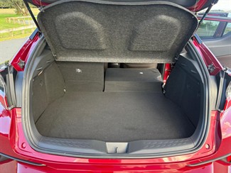 2017 Toyota C-HR - Thumbnail