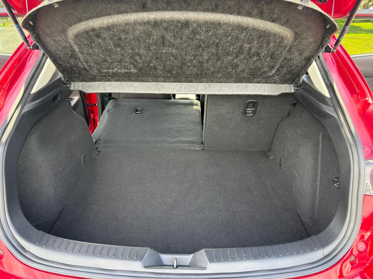 2015 Mazda AXELA