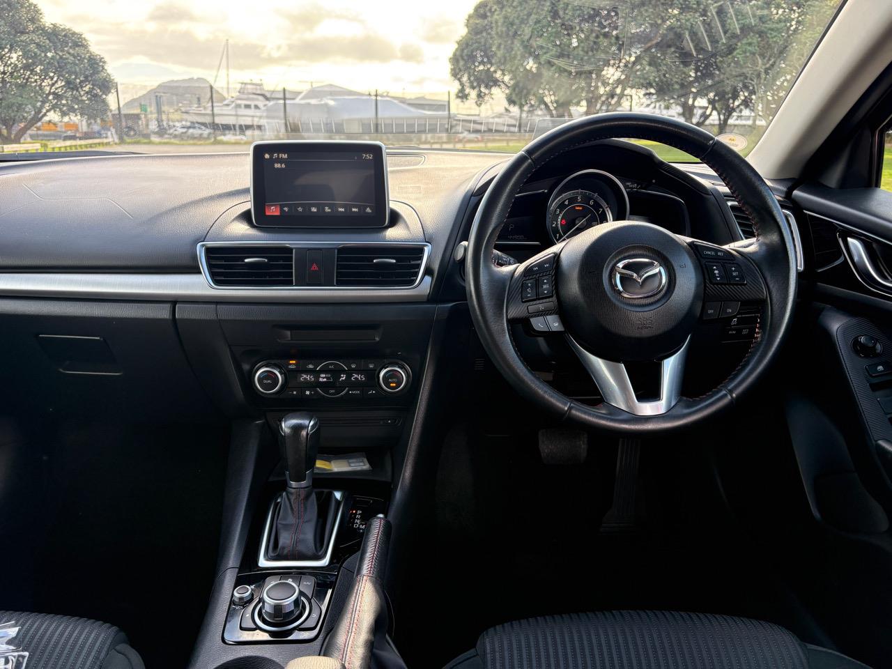 2015 Mazda AXELA
