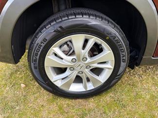 2014 Honda Vezel - Thumbnail