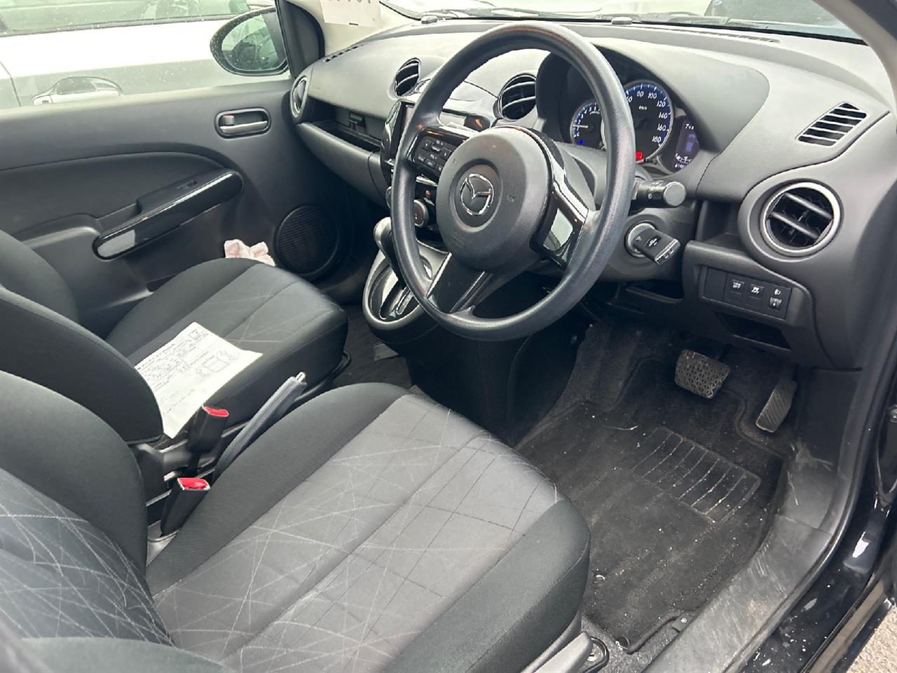 2014 Mazda DEMIO