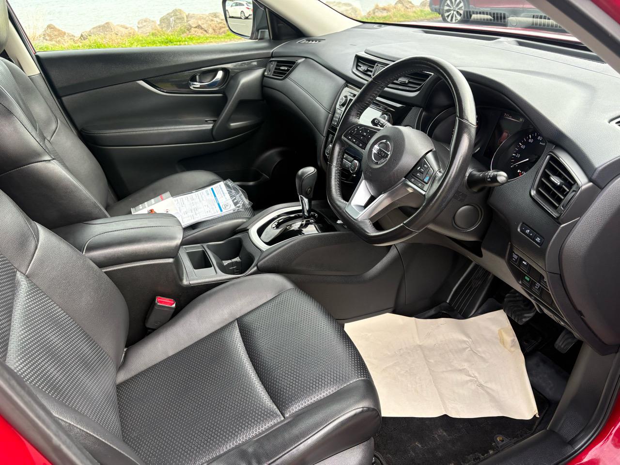 2017 Nissan X-TRAIL