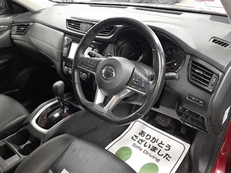 2017 Nissan X-TRAIL - Thumbnail