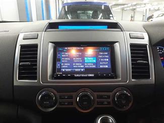 2015 Mazda MPV - Thumbnail