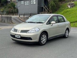 2004 Nissan Tiida - Thumbnail